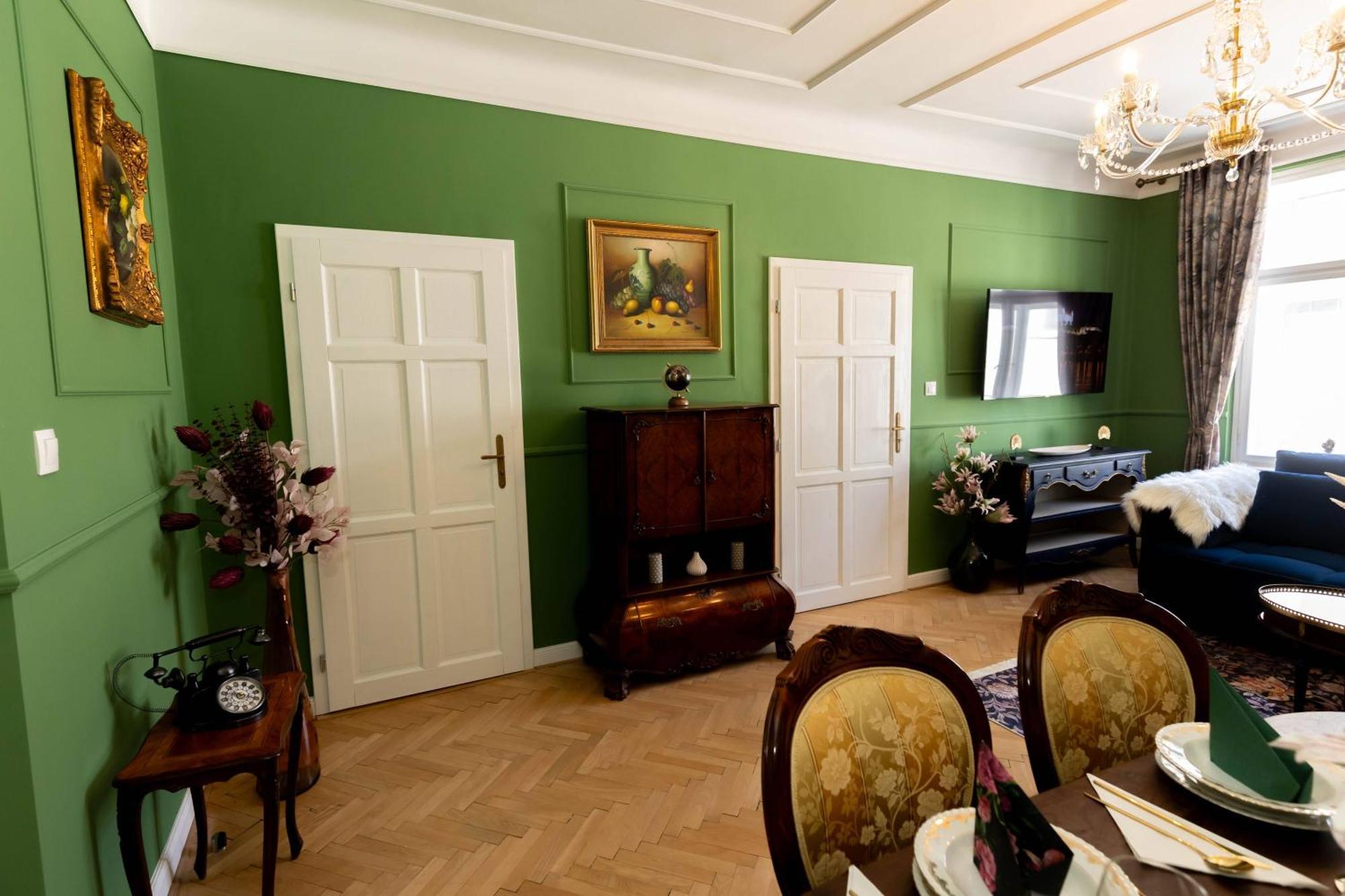 New, Stylish And Spacious Apartment Bratislava Luaran gambar