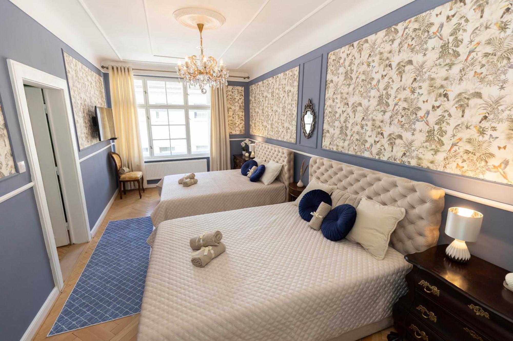 New, Stylish And Spacious Apartment Bratislava Luaran gambar