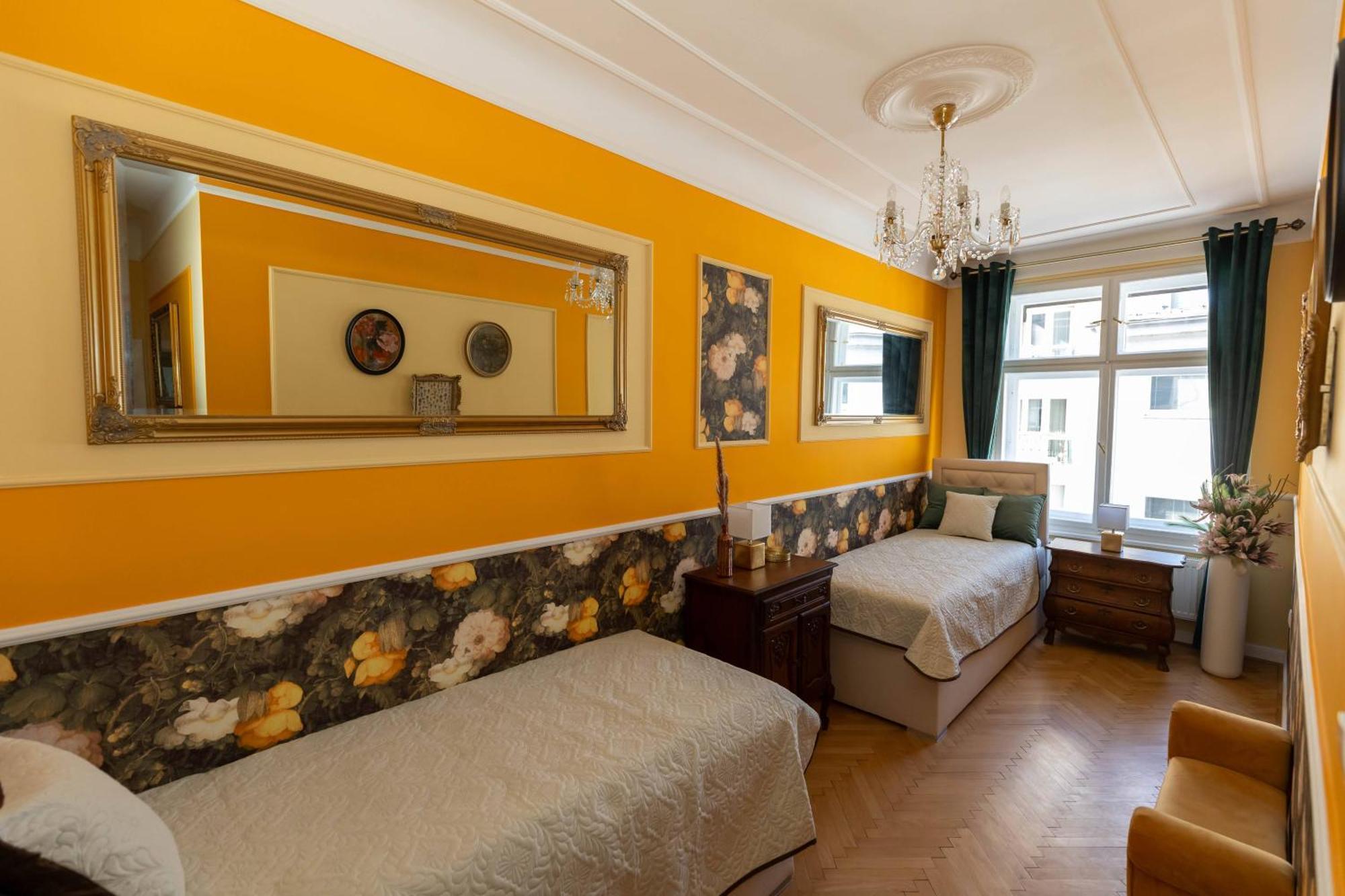 New, Stylish And Spacious Apartment Bratislava Luaran gambar
