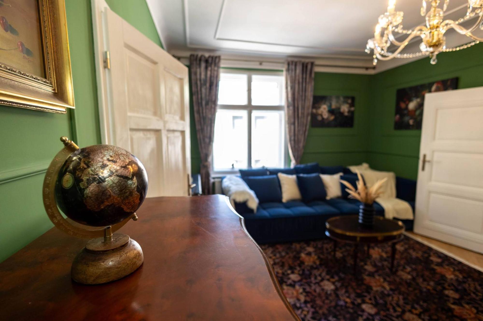 New, Stylish And Spacious Apartment Bratislava Luaran gambar